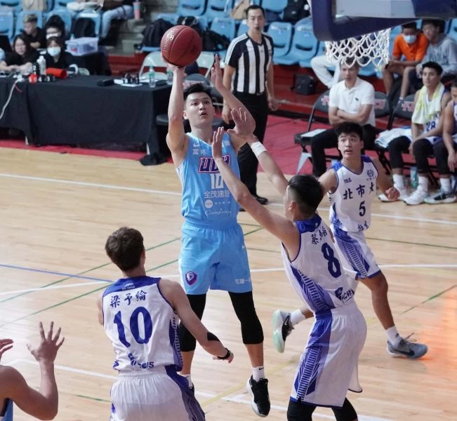 健行取得第三勝，圖為謝亞軒。大會提供