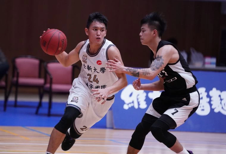 簡賀宇獨攬32分率世新奪第3勝。大會提供