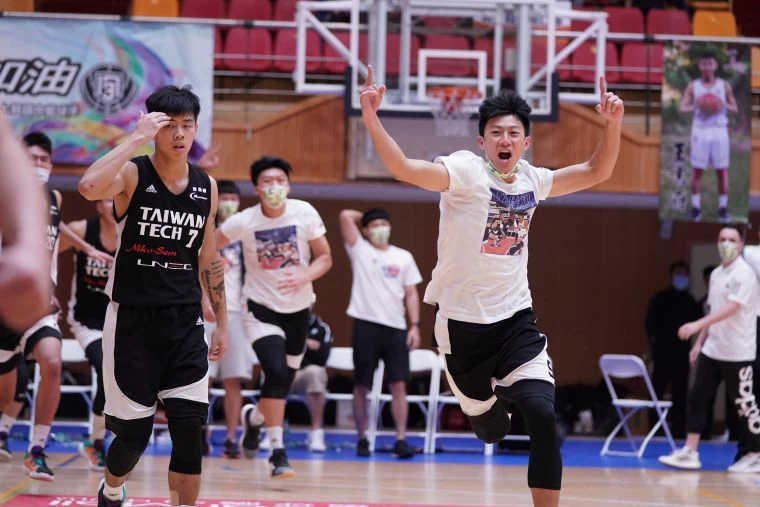 臺灣科大1分差擊敗屏東大學，拿下第3勝。大會提供