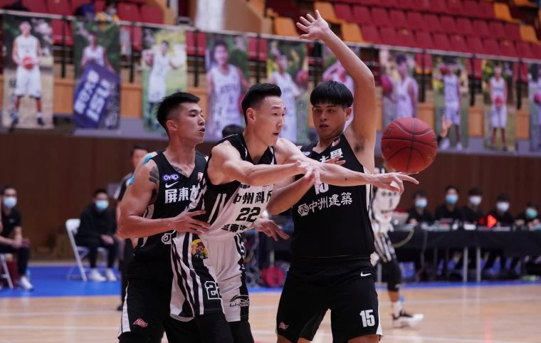 中州科大蘇格爾拿下8分9籃板。大會提供