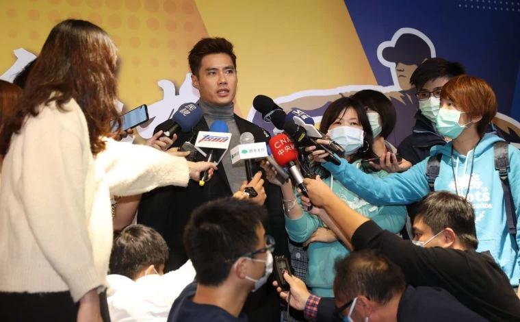 陳偉殷一回口就受到媒體矚目。李天助攝