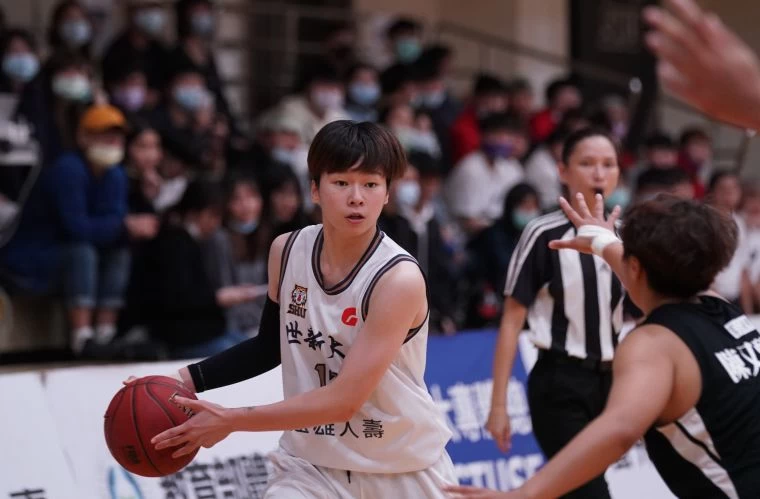 世新林蝶21分14籃板。大會提供