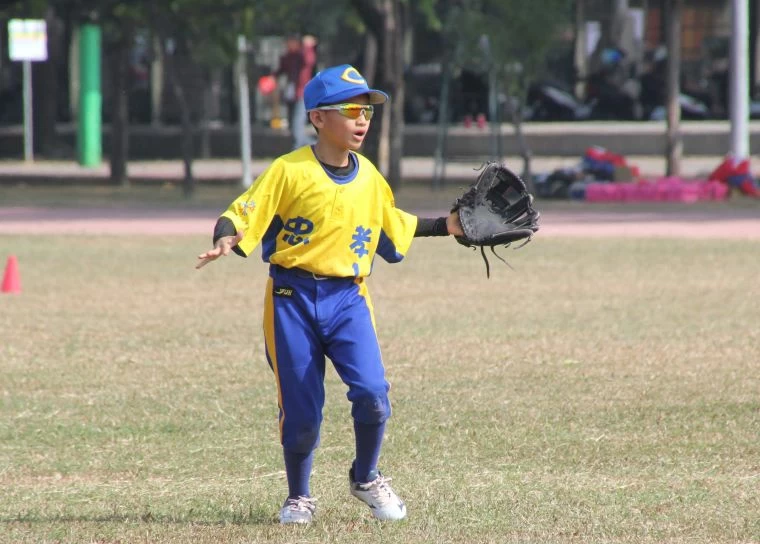 台中忠孝國小林元瀚好投、猛打。