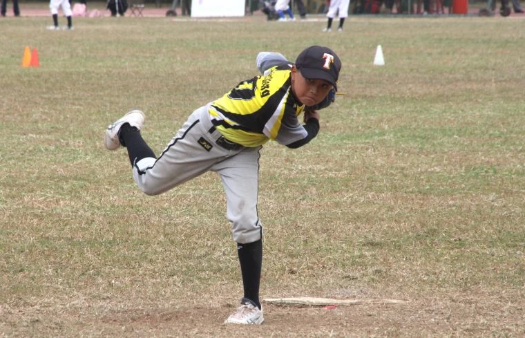 台中塗城鐘士旻單日兩度都登板都奪勝。