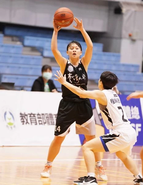 臺大葉祐瑜12分7籃板。大會提供
