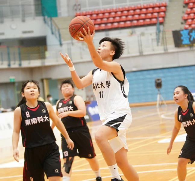 北大張舒涵12分7籃板。大會提供