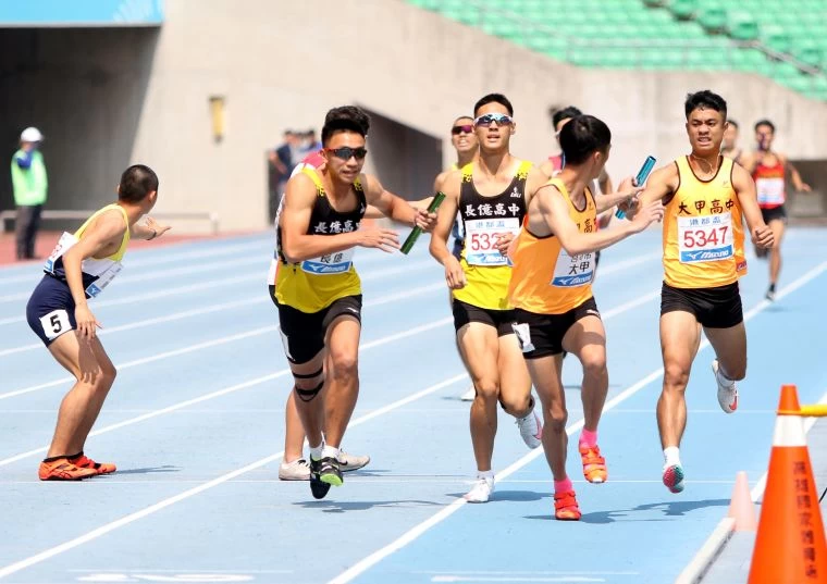高男4x400m接力決賽,林嘉欣/攝影。