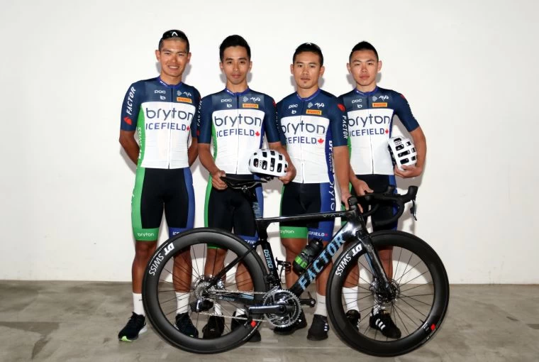 國內自由車界新兵Team Bryton Icefield 戰將盧紹軒、吳之皓、蕭世鑫和蘇宇銘。林嘉欣/攝影。