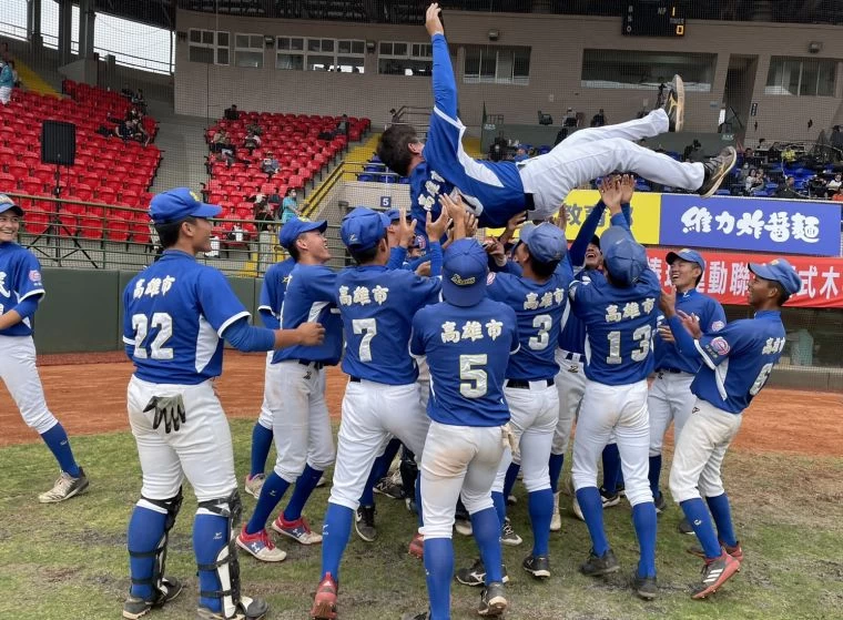 三民高中奪季軍創隊史。吳敏欣攝