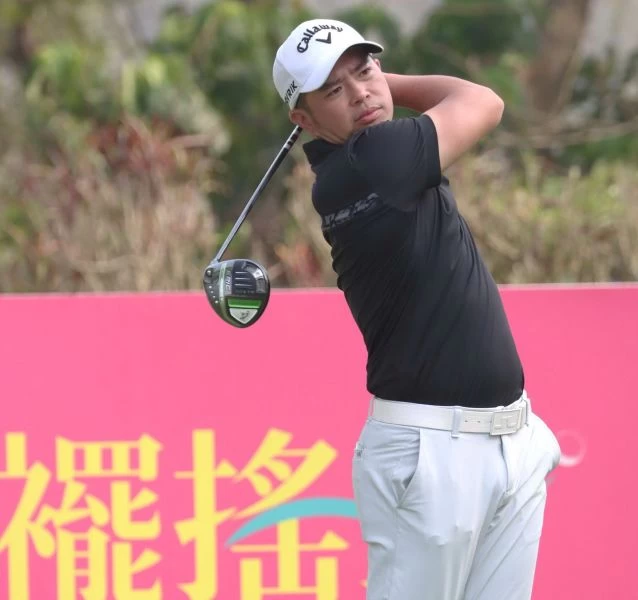 第二回合詹世昌68.71兩天成績以(-5)暫列第一。鍾豐榮攝影