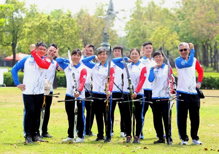 新竹市愛山林隊開心拿下首勝。中華企業射箭聯盟／提供。