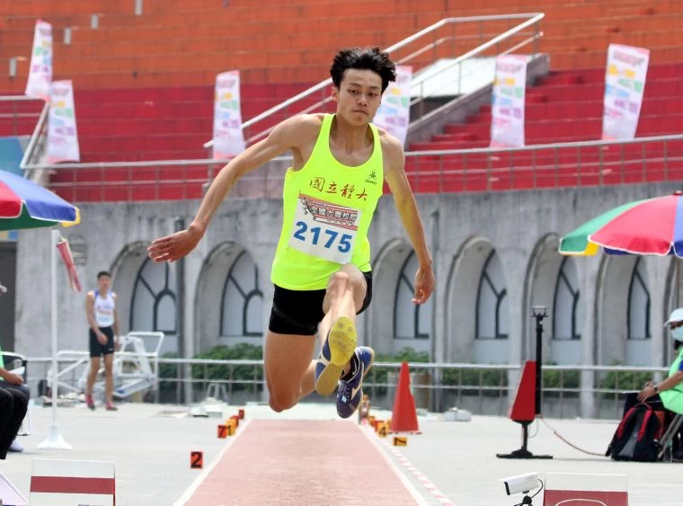 國立體育大學陳駿霖15.54第二。林嘉欣/攝影。