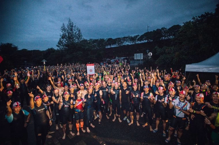 今年亞太最大鐵人賽事Challenge Taiwan,逾6000人24、25日台東活水湖登場。大會提供