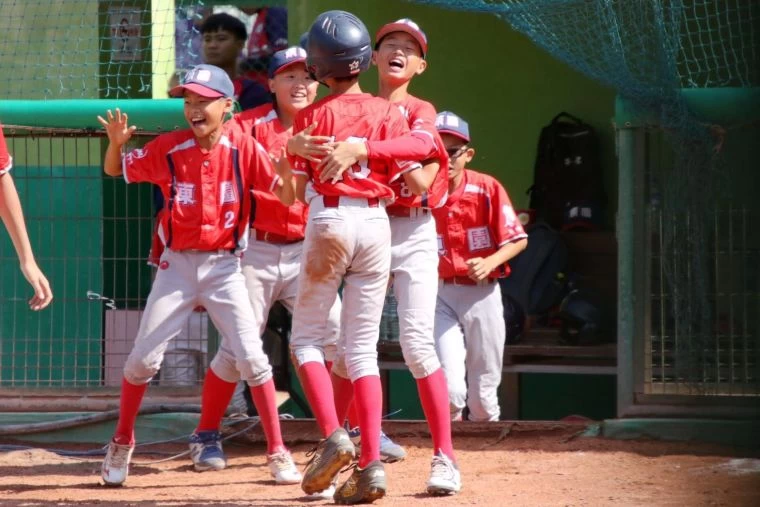 竹市東園以3比2險勝高雄桃源闖進八強。大會提供