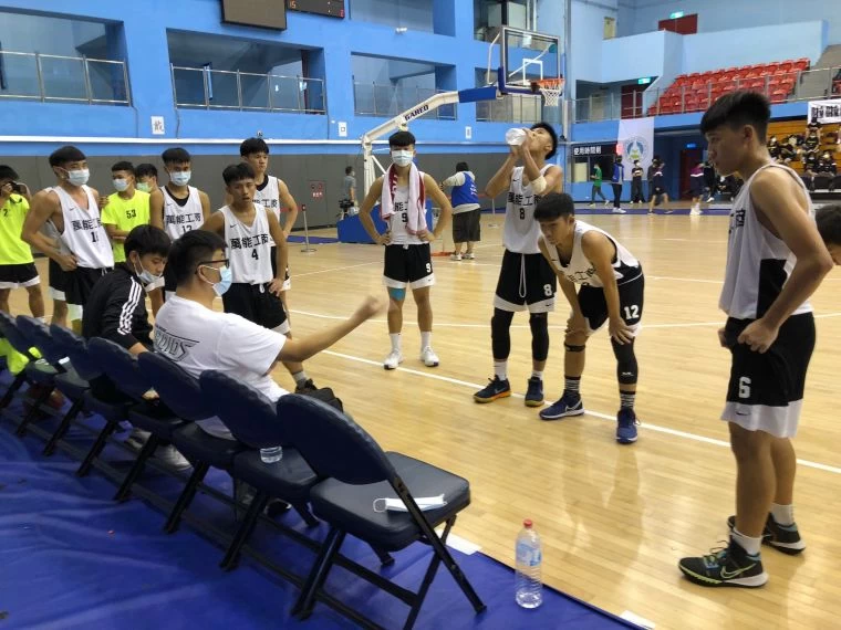 萬能教練徐國宏恨鐵不成鋼。大會提供
