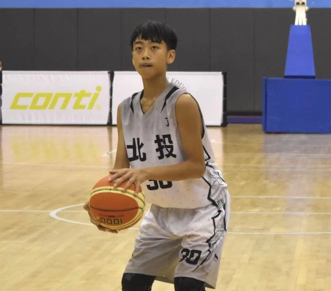 北投呂書瑋持球伺機投籃。大會提供