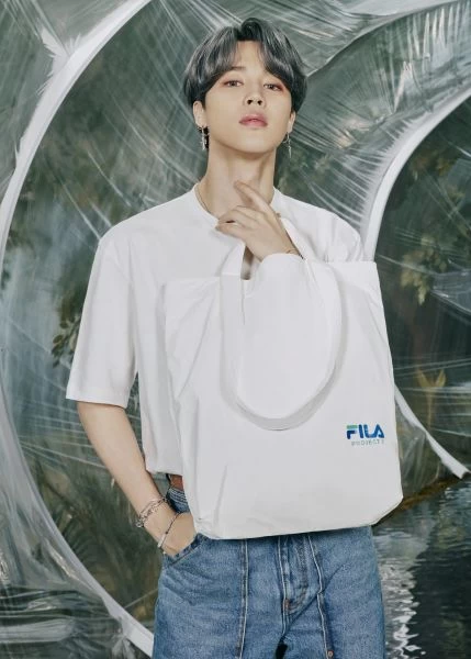 『FILA Project 7 : BACK TO NATURE』系列的顏色與款式設計，連結Newtro與回歸自然的概念。官方提供