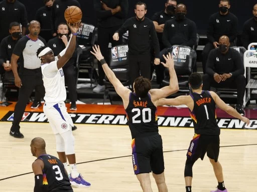 傑克森(Reggie Jackson,見圖)及莫里斯(Marcus Morris Sr.)的表現是快艇能夠維持比賽競爭力的關鍵球員。法新社