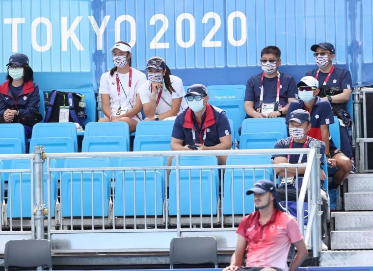 詹家姐妹和中華奧會人員都到現場幫盧彥勳加油。李天助攝