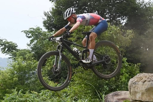 最年輕登山車天才皮卡克制霸東奧。法新社