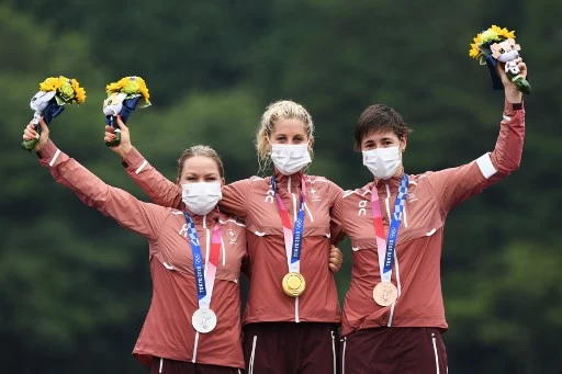 瑞士包辦女子越野登山車前三。法新社