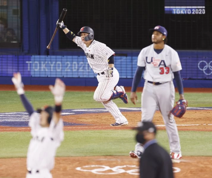 日本就靠著甲斐拓也敲出再見安打逆轉贏球。摘自WBSC推特