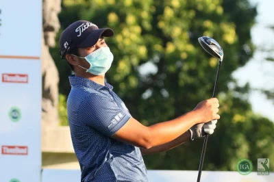 蔡宗佑首回合64桿(-8)佳績破球場紀錄,單獨領先。葉勇宏攝