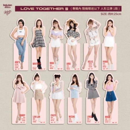 Rakuten Girls 立牌。官方提供