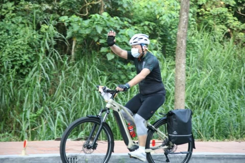 美利達副總騎乘eBT電輔車。官方提供