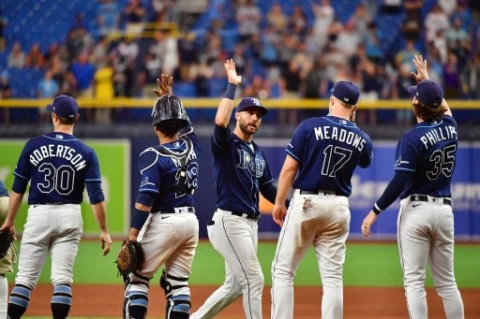 光芒金手套基爾邁爾(Kevin Kiermaier)成爭議人物。法新社
