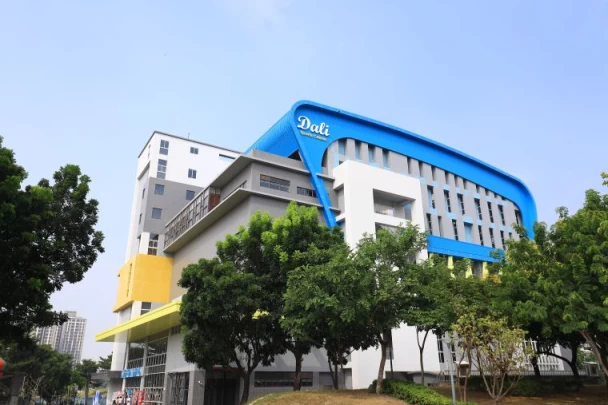 大里國民暨兒童運動中心外觀。台中市運動局提供