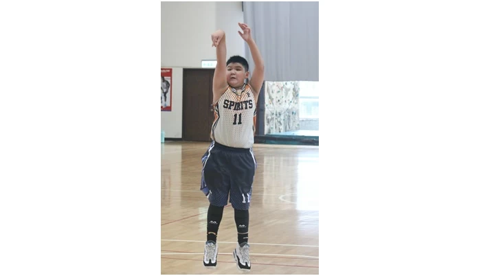 連勝文二兒子連安捷出手有模有樣 。大會提供