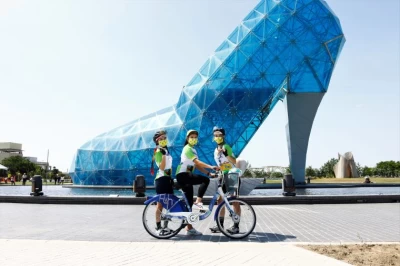 車手在高跟鞋教堂合照。大會提供