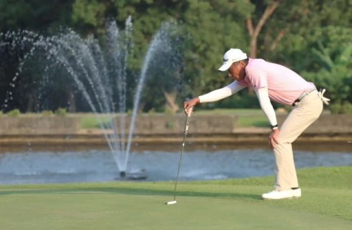 高雄公開賽第一回合52呂文德打69桿(-3)暫並列第三。鍾豐榮攝影