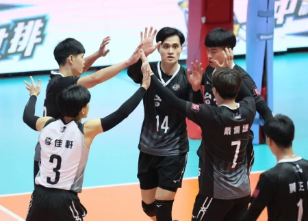 屏東台電拿下開季三連勝。排球協會提供