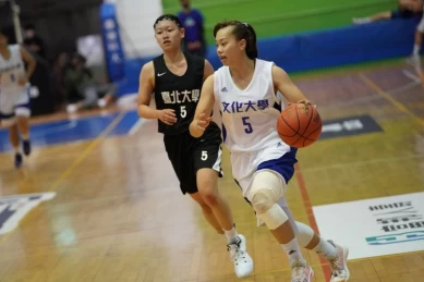 文化大學曾萱儀控球。大會提供