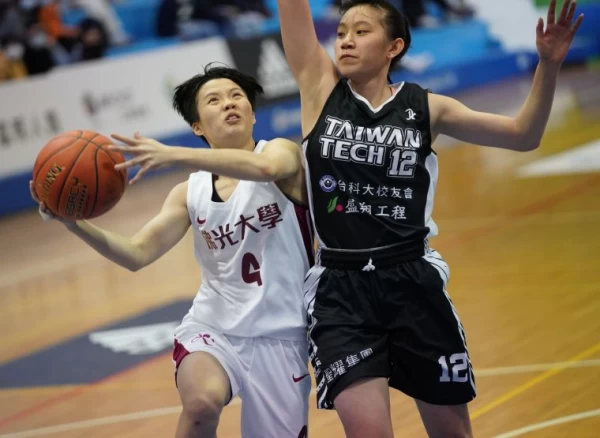 佛光李宜樺13分9籃板。大會提供