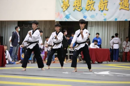 團體三人高中黑帶男子組 冠軍 北科附工詹永吉/劉伸朋/蘇靖哲。大會提供