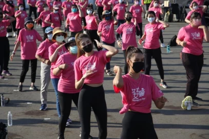 「2021高雄女力女麗Women`s Day」.今(13日)天下午在駁二特區淺3碼頭廣場熱鬧登場。高雄運發局提供