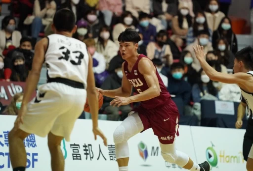 輔仁大學江均全場最高15分。大會提供