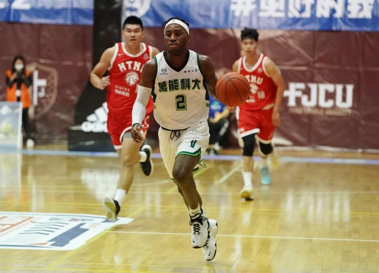 萬能科大張傑瑋22分12籃板。大會提供