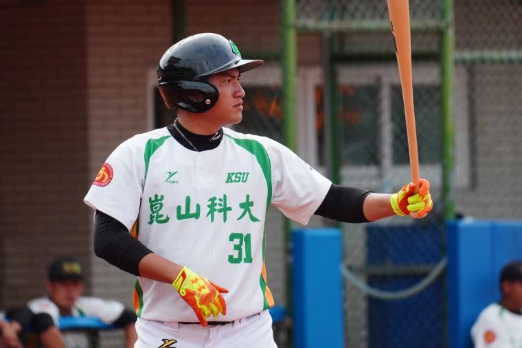 轉學到崑山還未滿1年，陳洛陽每個比賽都有報名，也幾乎場場先發。陳孟葦攝