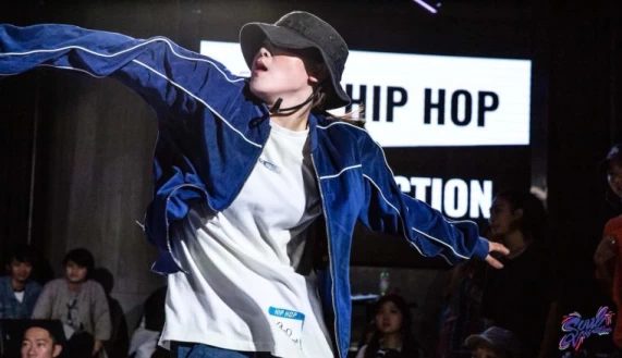 專為嘻哈女子設計的HIPHOP4LADY賽事，邀你感受嘻哈女力的魅力。官方提供