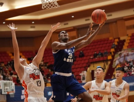 世新大學丹尼爾11分12籃板。大會提供