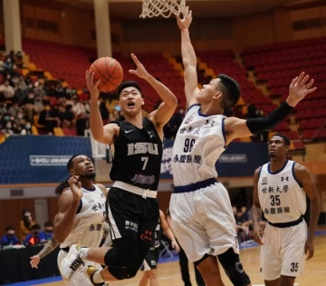 義守大學邱子軒生涯新高38分9籃板4助攻4抄截。大會提供