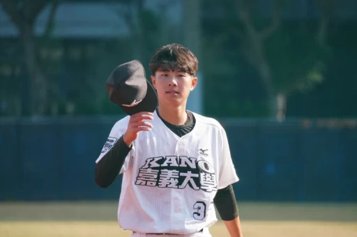 伍立辰(圖)和李昱摯、黃子宸合力完封南華,拿下本次聯賽個人第3勝。陳孟葦攝