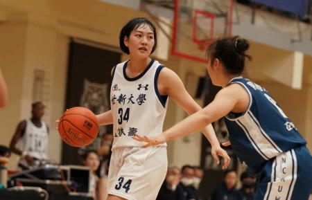 世新大學林妘樺16分12籃板。大會提供