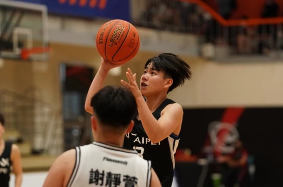 北市大學侯子映手感火燙，拿下23分包含7記外線。大會提供