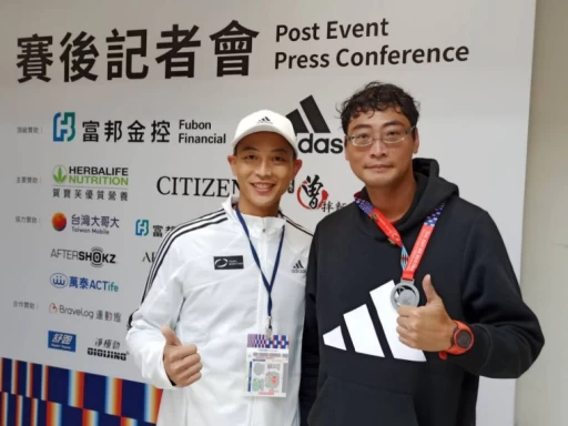 盧家兄弟第一次角色互換。詹健全攝