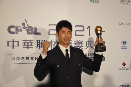 官大元獲東山再起獎。黃士綸攝